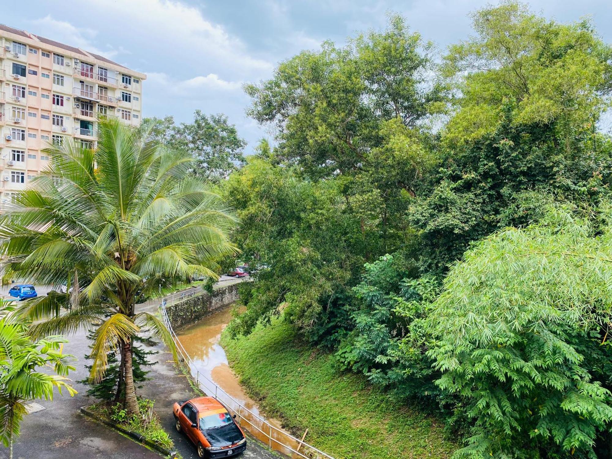 Batu Ferringhi Bayu Emas Apartment Dış mekan fotoğraf