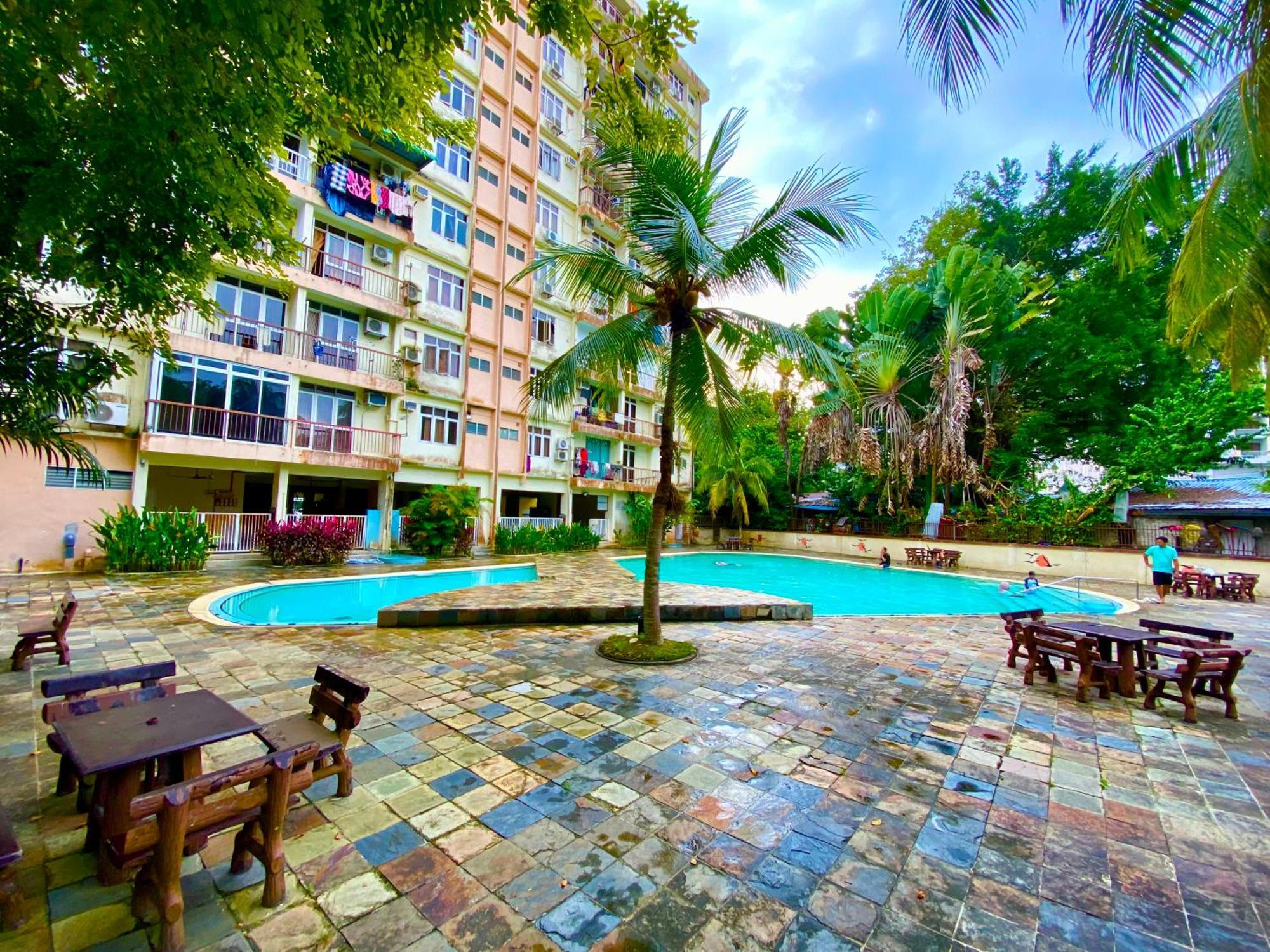 Batu Ferringhi Bayu Emas Apartment Dış mekan fotoğraf